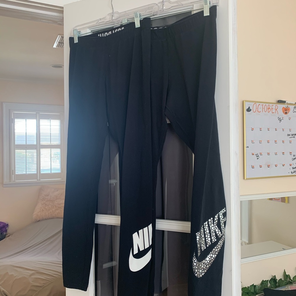 2 Pairs Nike Leggings